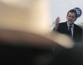 RAJOY SE QUEDA SOLO ANTE EL PASADO