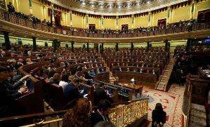 LA POLÍTICA DE OPOSICIÓN PARLAMENTARIA EN LA NUEVA LEGISLATURA. I. LAS DEBILIDADES