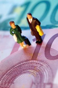 INESTABILIDAD Y RIESGOS ECONÓMICOS EN ESPAÑA