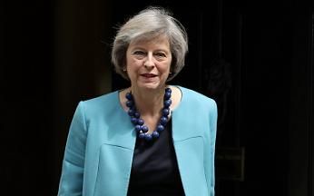 GRAN BRETAÑA: THERESA MAY VUELVE A DEMOSTRAR SU “FLEXIBILIDAD”