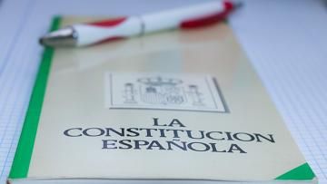 FESTEJEMOS LA CONSTITUCIÓN PENSANDO EN UNA NUEVA