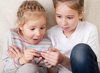SMARTPHONE Y RELACIONES FAMILIARES