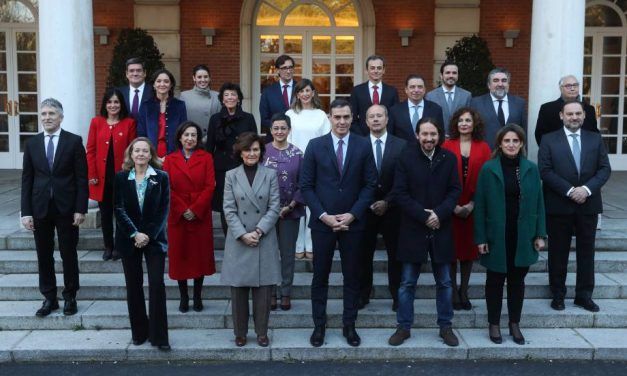 EL GOBIERNO COMIENZA A ANDAR: Muchas voces, pero una sola palabra