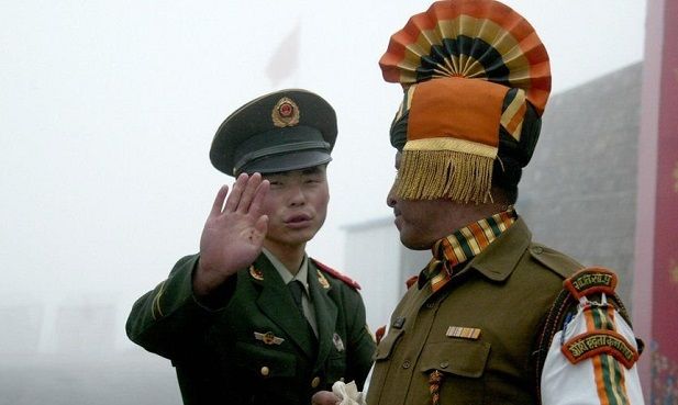 CHINA vs. INDIA: MÁS QUE UNA PELEA PRIMITIVA EN EL TECHO DEL MUNDO