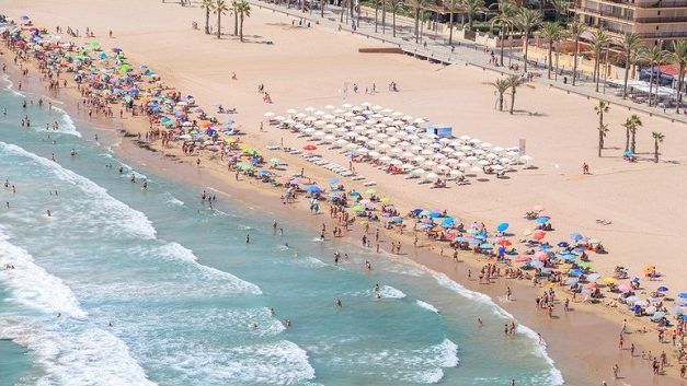 CON EL TURISMO INTERNO NO LLEGA
