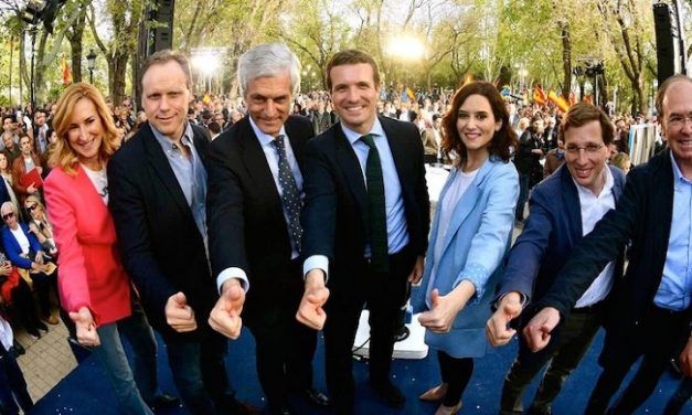 LOS ULTRAS ARRASTRAN AL PP