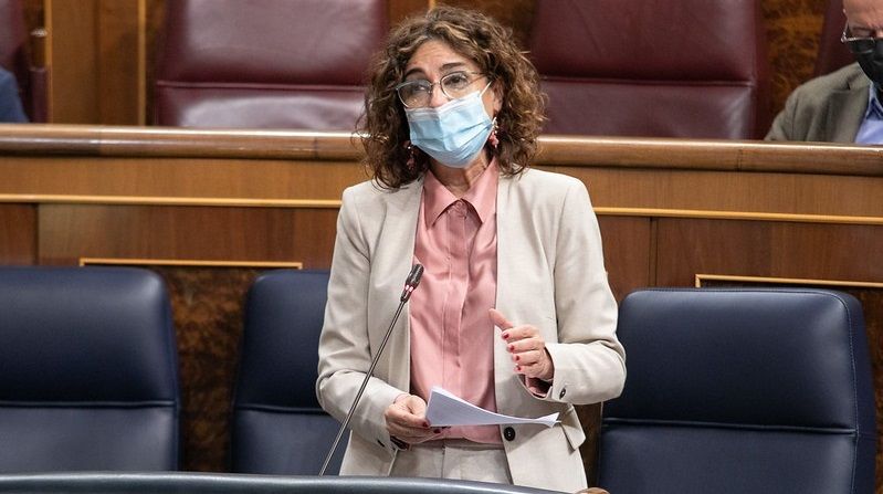 LOS PRESUPUESTOS ENFILAN LA SALIDA DEL ESTRECHO DE MAGALLANES