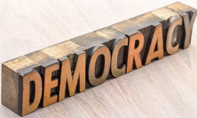 ESPAÑA ES UNA DEMOCRACIA PLENA
