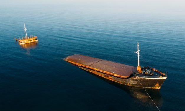 CATALUÑA, UN BUQUE A LA DERIVA