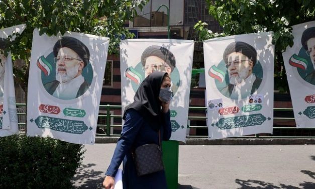 IRÁN: LA REVOLUCIÓN SE REPLIEGA HACIA SU LADO MÁS OSCURO