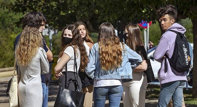 EL GOBIERNO RESPONDE A LA ALERTA JOVEN
