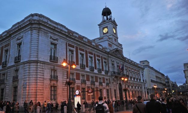 LA MENTIRA GOBIERNA EN SOL