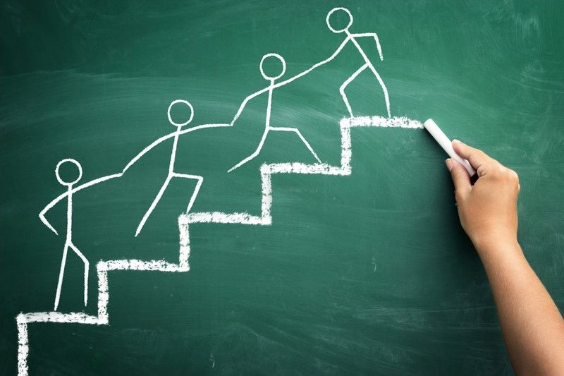 CRECE EL EMPLEO Y MEJORA SU CALIDAD