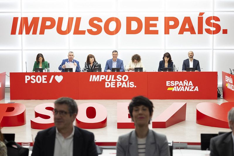 SÍ, MERECE LA PENA DEFENDER LA DEMOCRACIA
