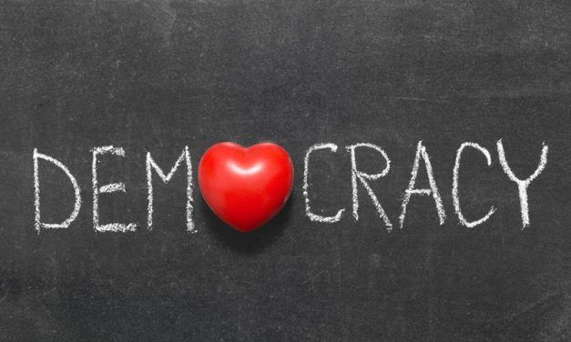 CREER EN LA DEMOCRACIA
