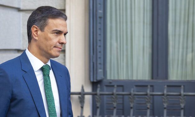 CONTINÚAN LAS EXTRAVAGANCIAS JUDICIALES CONTRA EL PRESIDENTE DEL GOBIERNO