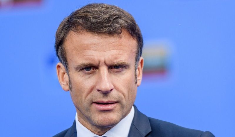 LAS CARETAS DE MACRON