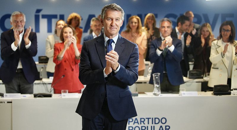 Y LOS QUE PUEDEN HACER, HACEN