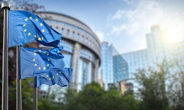 LA DIFICULTAD PARA MODIFICAR EL REGLAMENTO DE LENGUAS OFICIALES DE LA UNIÓN EUROPEA. PROBLEMAS COMUNITARIOS Y DINÁMICAS NACIONALES
