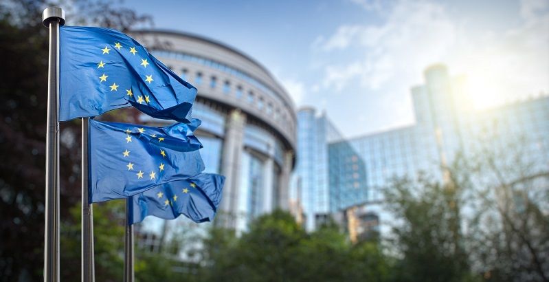 LA DIFICULTAD PARA MODIFICAR EL REGLAMENTO DE LENGUAS OFICIALES DE LA UNIÓN EUROPEA. PROBLEMAS COMUNITARIOS Y DINÁMICAS NACIONALES