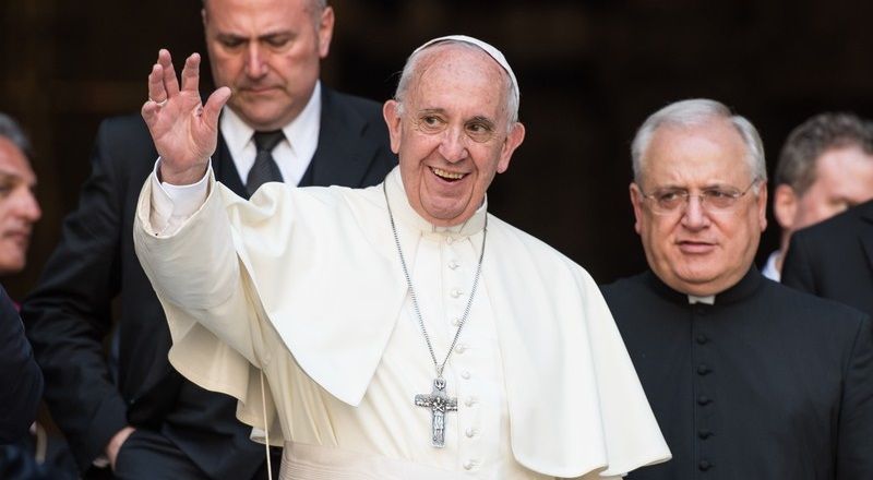 LA IGLESIA CATÓLICA EN LA ENCRUCIJADA