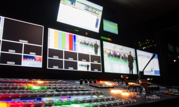 TELEVISIÓN: CONCENTRACIÓN EMPRESARIAL Y ESTRUCTURA ESCORADA A LA DERECHA