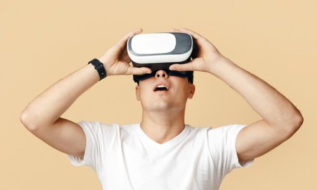 OPORTUNIDADES Y RIESGOS DEL MUNDO VIRTUAL ENTRE LAS NUEVAS GENERACIONES