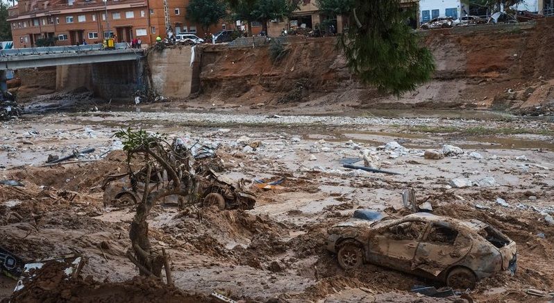 ONCE MESES DESPUÉS: VUELVE LA DANA