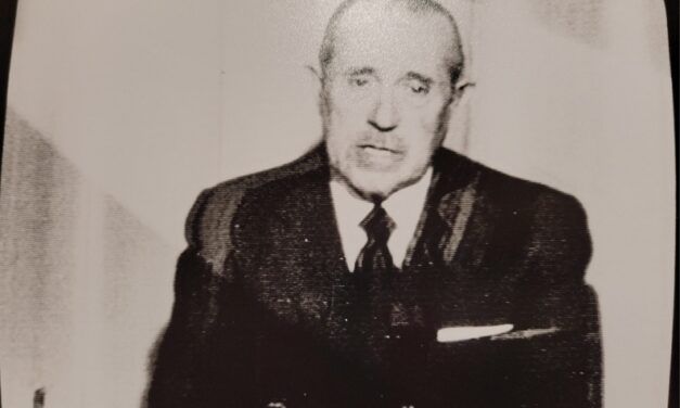 “ESPAÑOLES… FRANCO HA MUERTO”