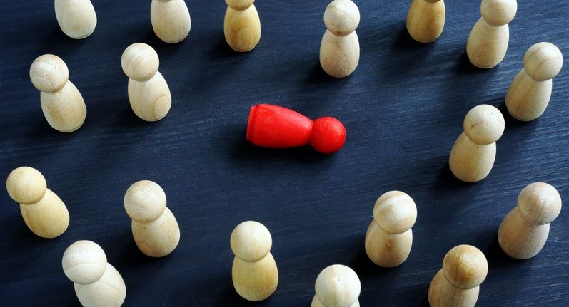 SITUACIONES DE VIOLENCIA POR MOTIVOS ÉTNICOS O RELIGIOSOS Y SU SOBRERREPRESENTACIÓN EN LAS REDES SOCIALES