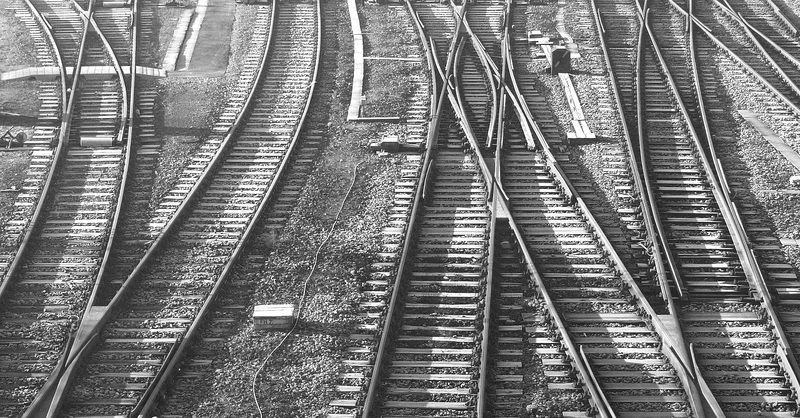 TRENES, BULOS Y MISERIAS