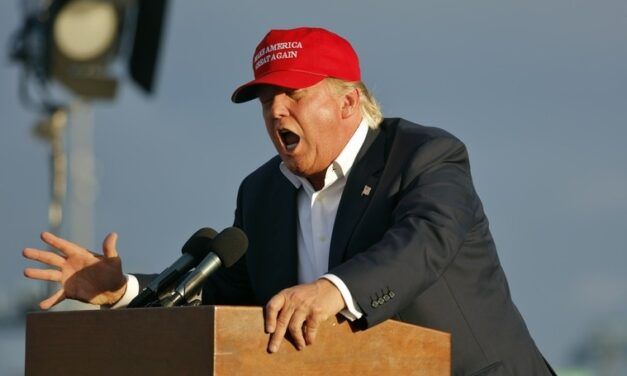 ¿QUÉ OPINAN LOS ESPAÑOLES DE DONALD TRUMP?
