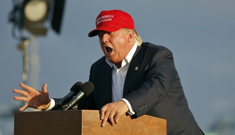 ¿QUÉ OPINAN LOS ESPAÑOLES DE DONALD TRUMP?