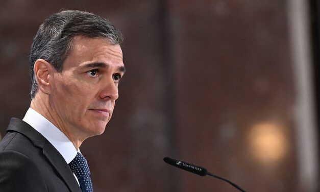 UN PRESIDENTE HOMICIDA, UN ESTADO AL MARGEN DEL DERECHO INTERNACIONAL Y DE SU PROPIO DERECHO. UNAS POTENCIAS ARRODILLADAS ANTE TRUMP