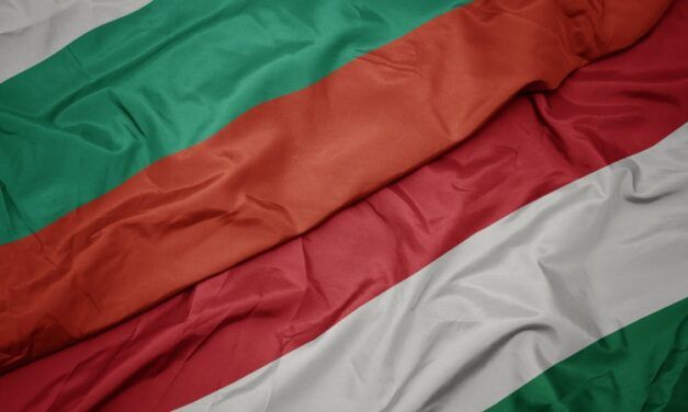 LA ASIMETRÍA ENTRE HUNGRÍA Y BULGARIA