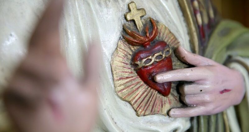 ¿OTRA VEZ LA IGLESIA SE LANZA A HACER OPOSICIÓN AL GOBIERNO?