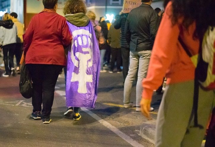 LOS MOVIMIENTOS SOCIALES DE LAS MUJERES Y LAS POLÍTICAS DE IGUALDAD
