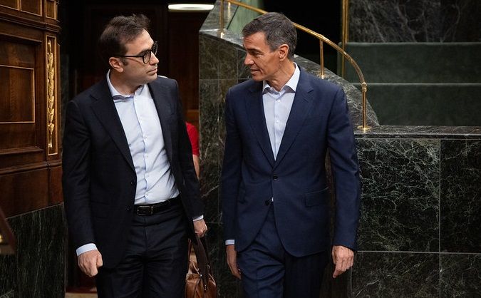 OTRA VEZ QUEREMOS QUE EL PSOE SEA EL PARTIDO VICARIO DE LA DERECHA