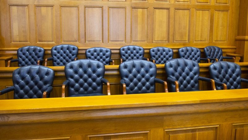 LA CRÓNICA POLÍTICA COMO CRÓNICA JUDICIAL. PERSISTE LA OPERACIÓN DE DERRIBO DEL GOBIERNO POR PROCEDIMIENTOS JUDICIALES