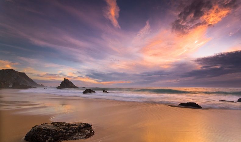 LA BELLEZA DE UNA PUESTA DE SOL EN EL MEDITERRANEO