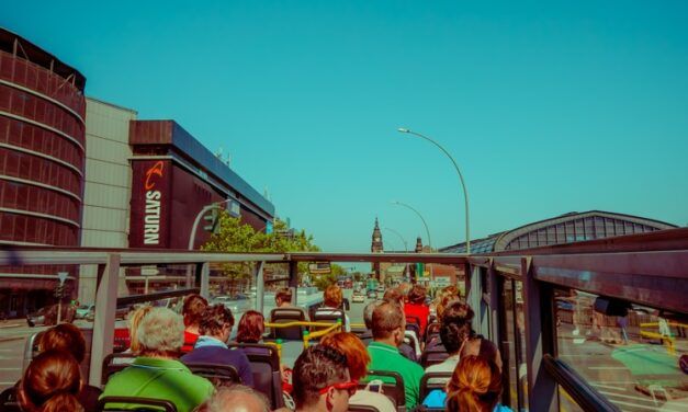 TURISMO E INDUSTRIA