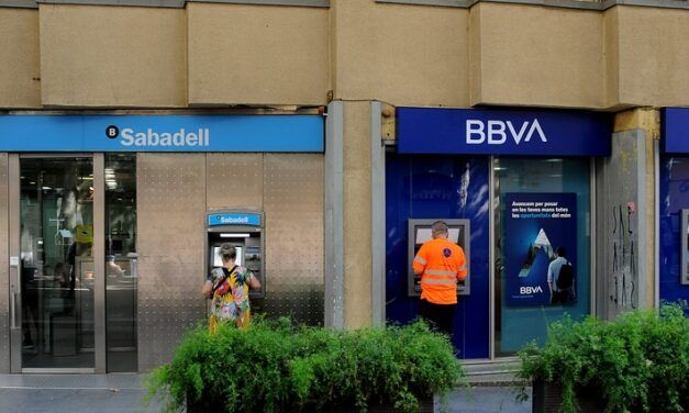 CUANDO PARA IR AL BANCO HAY QUE RECORRER DIEZ KILÓMETROS O MÁS